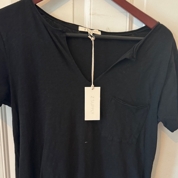 Z Supply Women's Classic Black Tee - Picture 1 of 3